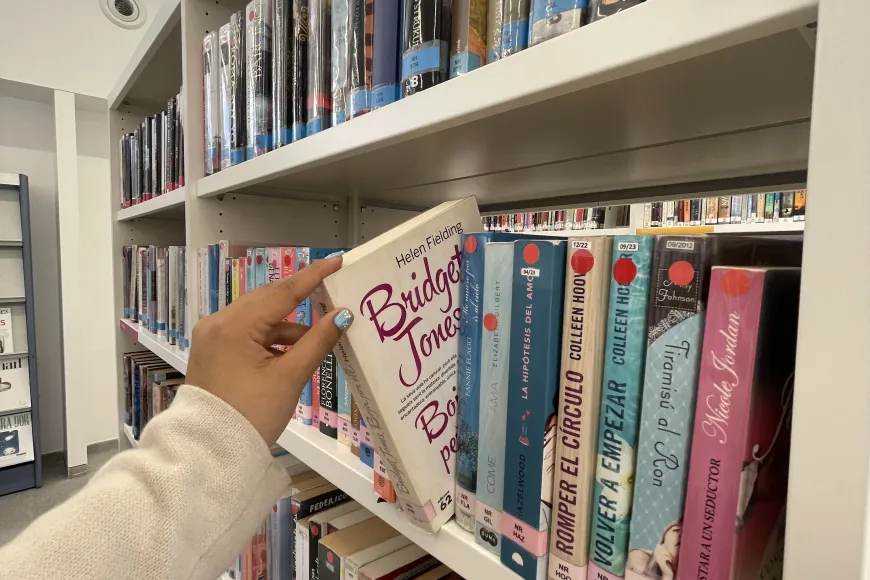 Biblioteca Mar de Llibres de l'Estartit | © EMD de l'Estartit Biblioteca Mar de Llibres de l'Estartit | © EMD de l'Estartit