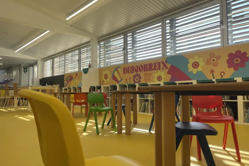 Biblioteca Mar de Llibres de l'Estartit | © EMD de l'Estartit Biblioteca Mar de Llibres de l'Estartit | © EMD de l'Estartit