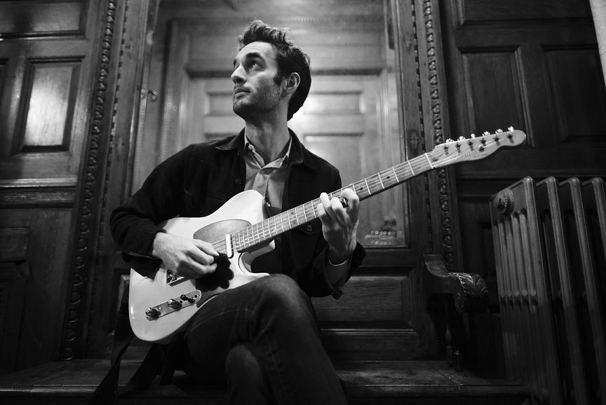 JULIAN LAGE
