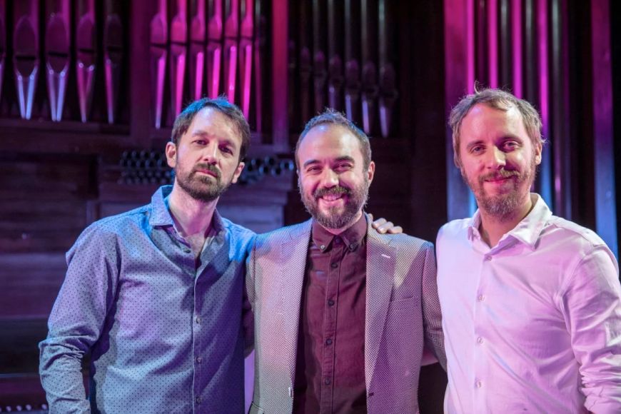 D'esquerra a dreta, Pablo Martín Caminero, Moisés P. Sánchez i Pablo Martín Jones | © FUNDACIÓN MARCH D'esquerra a dreta, Pablo Martín Caminero, Moisés P. Sánchez i Pablo Martín Jones | © FUNDACIÓN MARCH