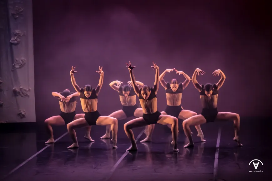 Pasado, Presente, Futuro (CaraBdanza) Pasado, Presente, Futuro (CaraBdanza)