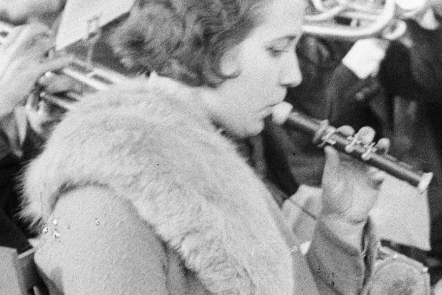 Dones i cobla Dones i cobla