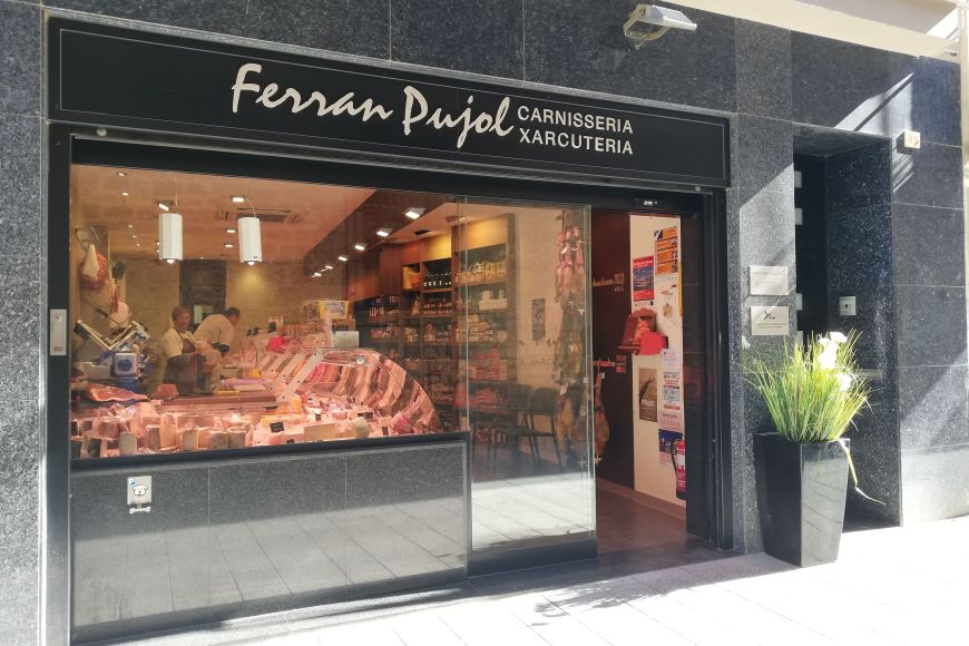 Carnisseria Ferran Pujol aparador Carnisseria Ferran Pujol aparador