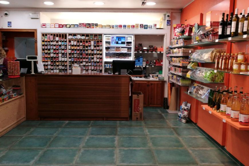 Casa Cigar interior Casa Cigar interior