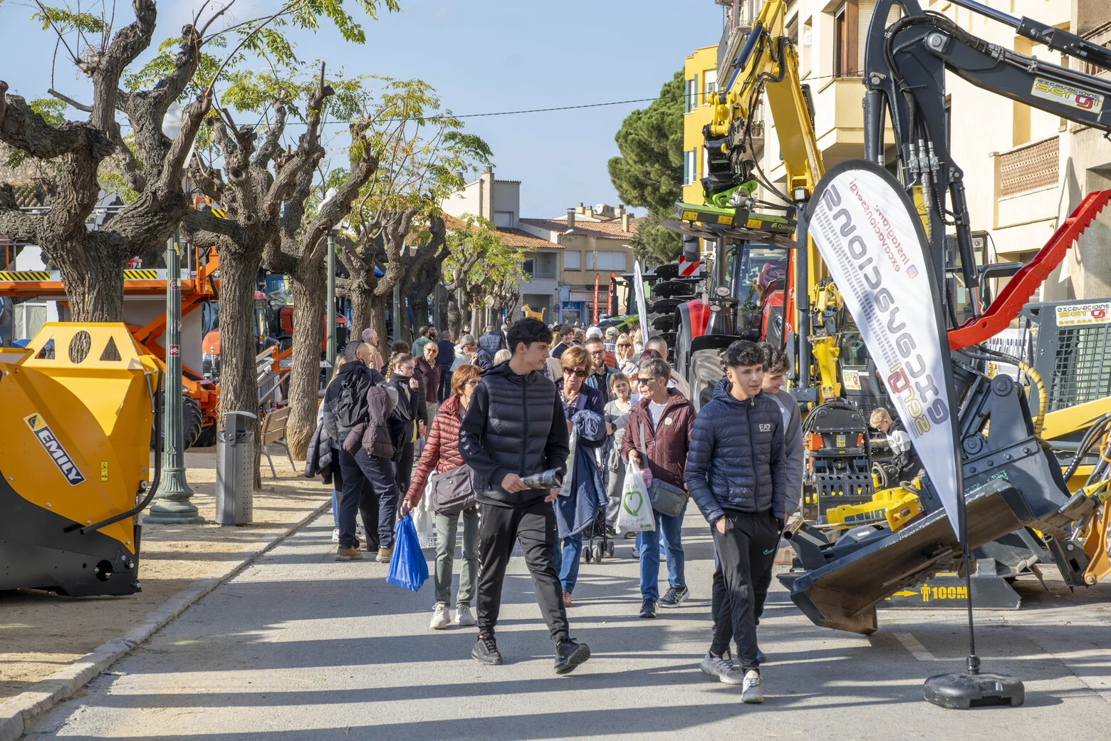 Exhibició de maquinària agrícola | © Alèxia Camó / Ajuntament de Torroella de Montgrí