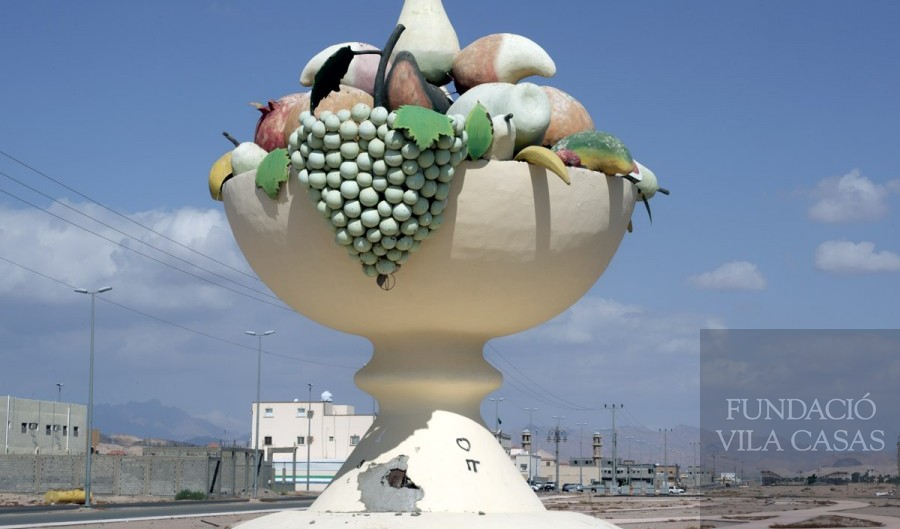 Cartell exposició Life Under Your Vest