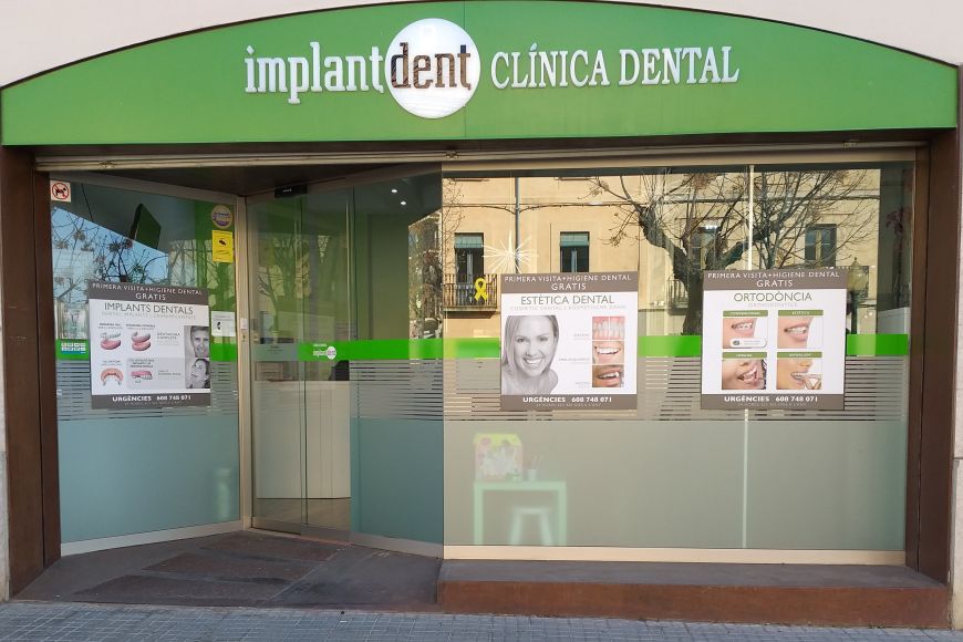 Clínica Implantdent aparador