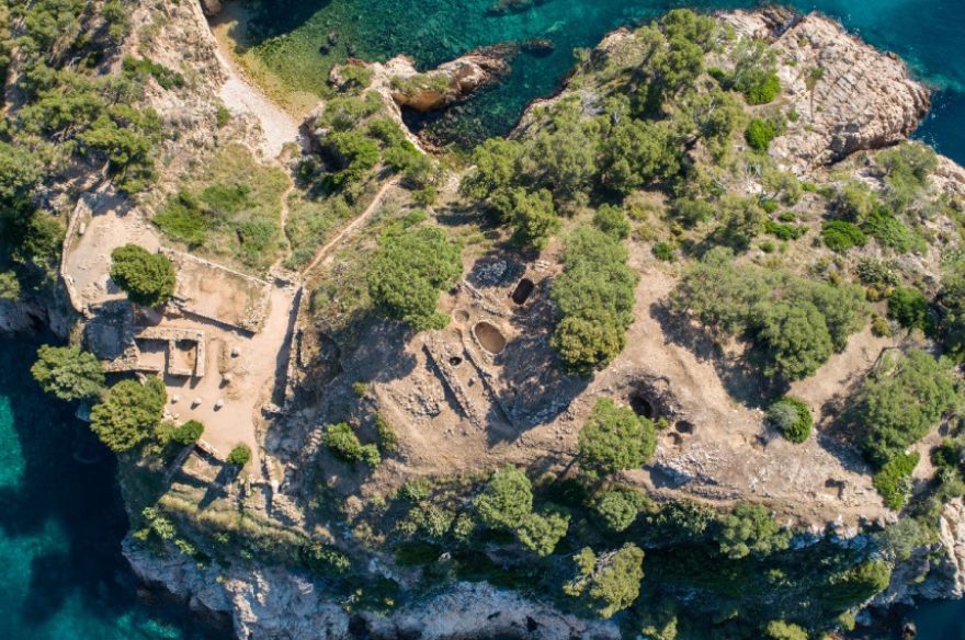 El Poblat Ibèric d'Ullastret en una vista aèria