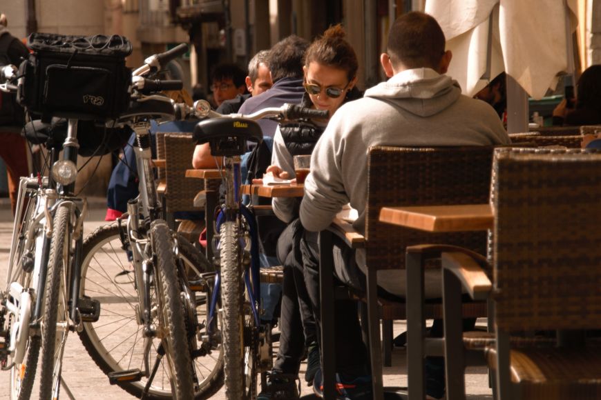 Terrassa a la Plaça de la Vila Terrassa a la Plaça de la Vila