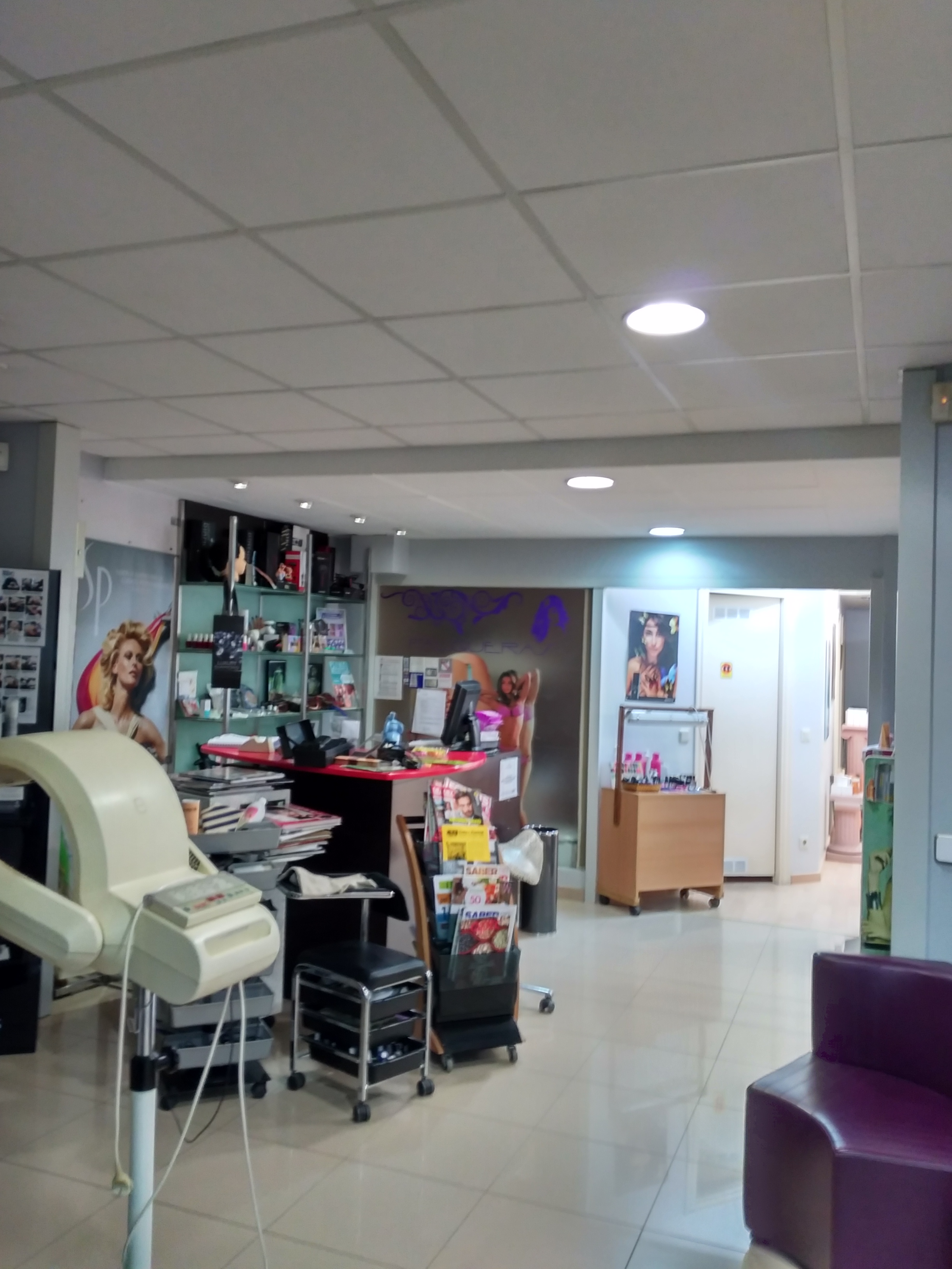 Estètica Perruqueria Falgueras interior 3